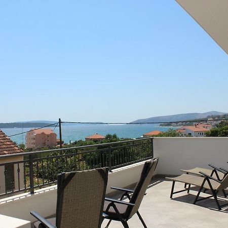 Apartment Luce Trogir Bagian luar foto